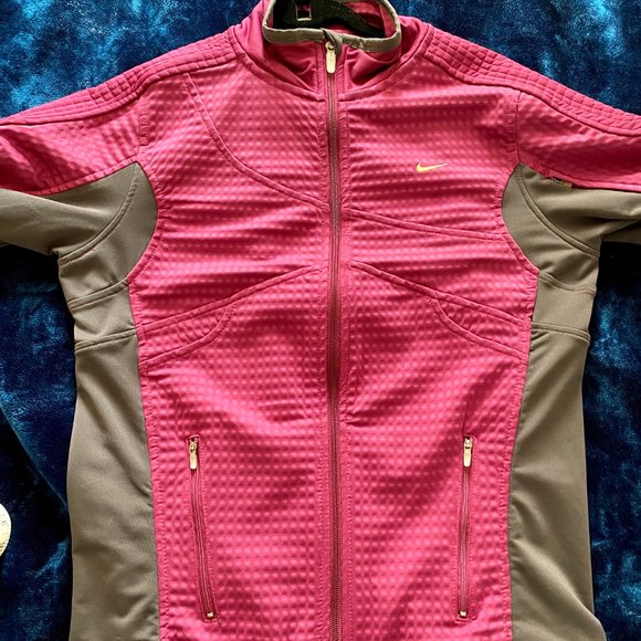 NIKE Sphere Thermal Jacket  EUC - Picture 9 of 10